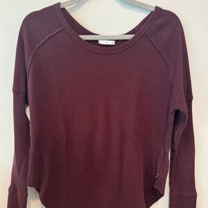 Aritzia TNA Raspberry Long Sleeve Top